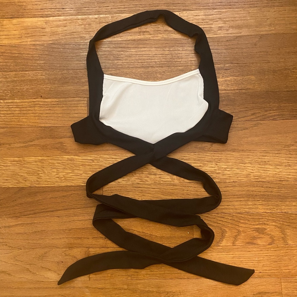 Color Block Crisscross Tie Back Crop Halter Top
